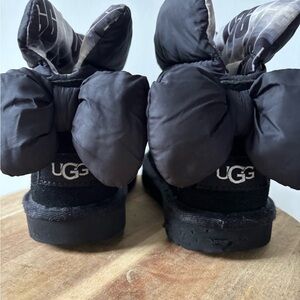 UGG Toddler Black Puffer Boots Size 8 / Cozy Winter Shoes